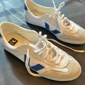 Men Veja athletic shoes. Like new.